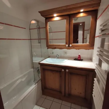 Apartment 4 Pers Avec Piscine Commune Carroz D'araches Les Carroz d'Araches